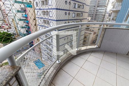 Apartamento para alugar com 246m², 4 quartos e 2 vagasDetalhe da varanda das demi-suítes