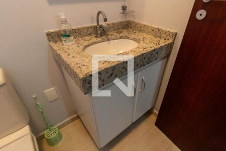 Apartamento para alugar com 246m², 4 quartos e 2 vagasDetalhe do lavabo