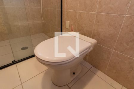 Apartamento para alugar com 246m², 4 quartos e 2 vagasDetalhe do banheiro das demi-suites