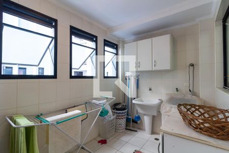 Apartamento para alugar com 246m², 4 quartos e 2 vagasÁrea de serviço