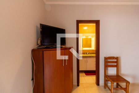 Apartamento para alugar com 246m², 4 quartos e 2 vagasDetalhe da suíte