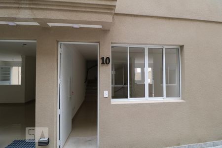 Casa de condomínio à venda com 108m², 2 quartos e 3 vagasFachada da Casa