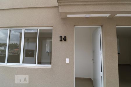Casa de condomínio à venda com 108m², 2 quartos e 2 vagasFachada Casa