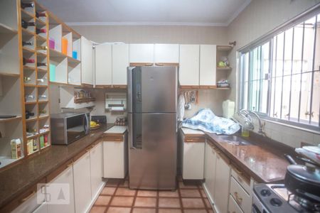 Casa à venda com 352m², 4 quartos e 7 vagasCozinha