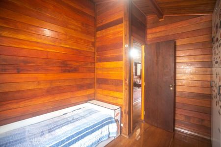 Casa à venda com 352m², 4 quartos e 7 vagasQuarto 2