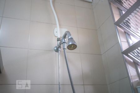 Casa à venda com 352m², 4 quartos e 7 vagasChuveiro