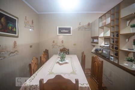 Casa à venda com 352m², 4 quartos e 7 vagasCozinha