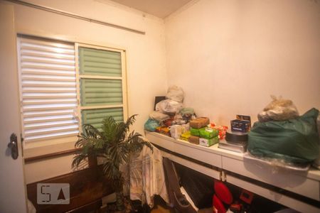 Casa à venda com 352m², 4 quartos e 7 vagasQuarto - edícula