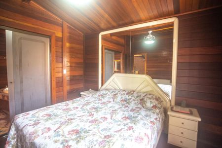 Casa à venda com 352m², 4 quartos e 7 vagasSuíte