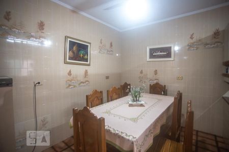 Casa à venda com 352m², 4 quartos e 7 vagasCozinha