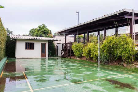 Casa à venda com 850m², 6 quartos e 5 vagas Casa à venda com 850m², 6 quartos e 5 vagasQuadra