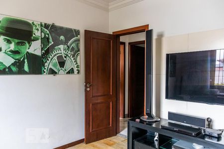 Casa à venda com 850m², 6 quartos e 5 vagas Casa à venda com 850m², 6 quartos e 5 vagasSala 2