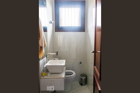 Casa à venda com 850m², 6 quartos e 5 vagas Casa à venda com 850m², 6 quartos e 5 vagasLavabo