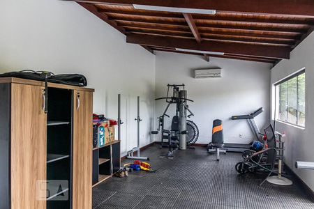 Casa à venda com 850m², 6 quartos e 5 vagas Casa à venda com 850m², 6 quartos e 5 vagasAcademia