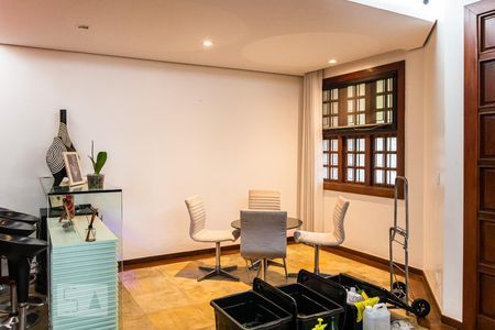Sala de casa à venda com 6 quartos, 850m² em Pampulha, Belo Horizonte