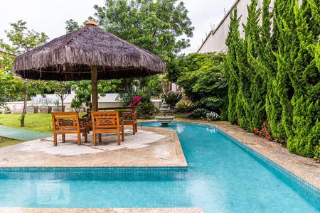 Casa à venda com 850m², 6 quartos e 5 vagas Casa à venda com 850m², 6 quartos e 5 vagasÁrea Externa