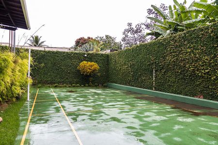 Casa à venda com 850m², 6 quartos e 5 vagas Casa à venda com 850m², 6 quartos e 5 vagasQuadra