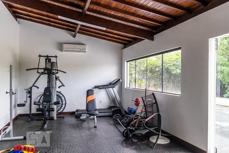 Casa à venda com 850m², 6 quartos e 5 vagas Casa à venda com 850m², 6 quartos e 5 vagasAcademia