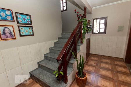 Escada de casa à venda com 4 quartos, 300m² em Jardim Itu, Porto Alegre