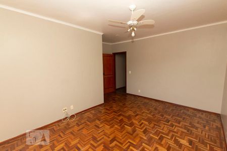 Casa à venda com 300m², 4 quartos e 2 vagas Casa à venda com 300m², 4 quartos e 2 vagasQuarto 2