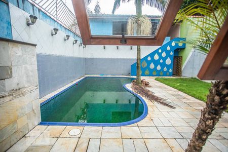 Vista de casa à venda com 4 quartos, 310m² em Cidade Vargas, São Paulo