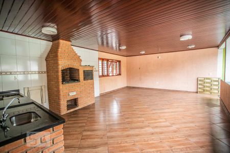 Casa à venda com 310m², 4 quartos e 4 vagasChurrasqueira