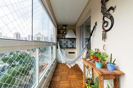 Apartamento à venda com 80m², 3 quartos e 2 vagas Apartamento à venda com 80m², 3 quartos e 2 vagasVaranda gourmet