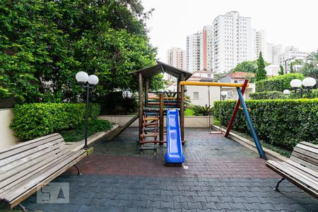 Apartamento à venda com 80m², 3 quartos e 2 vagas Apartamento à venda com 80m², 3 quartos e 2 vagasPlayground