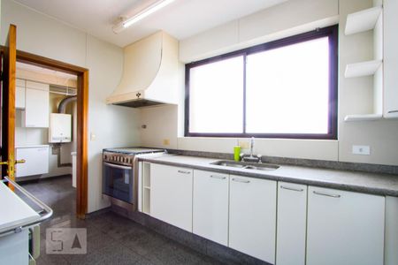 Apartamento à venda com 150m², 3 quartos e 2 vagas Apartamento à venda com 150m², 3 quartos e 2 vagasCozinha