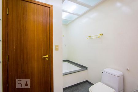 Apartamento à venda com 150m², 3 quartos e 2 vagas Apartamento à venda com 150m², 3 quartos e 2 vagasBanheiro social