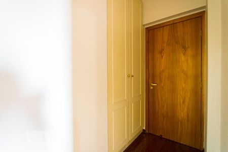 Apartamento à venda com 150m², 3 quartos e 2 vagas Apartamento à venda com 150m², 3 quartos e 2 vagasQuarto 1