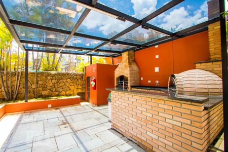 Apartamento à venda com 150m², 3 quartos e 2 vagas Apartamento à venda com 150m², 3 quartos e 2 vagasÁrea comum - Churrasqueira