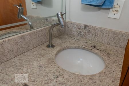 Apartamento para alugar com 52m², 2 quartos e 1 vaga Apartamento para alugar com 52m², 2 quartos e 1 vagaDetalhe do Banheiro da Suíte