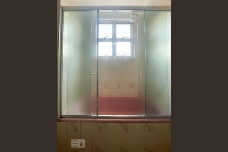 Apartamento para alugar com 93m², 2 quartos e sem vagaBanheiro