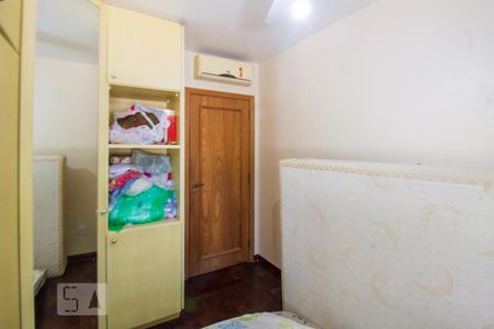 Casa à venda com 300m², 3 quartos e 2 vagasQuarto 1