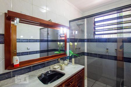 Casa à venda com 300m², 3 quartos e 2 vagasBanheiro