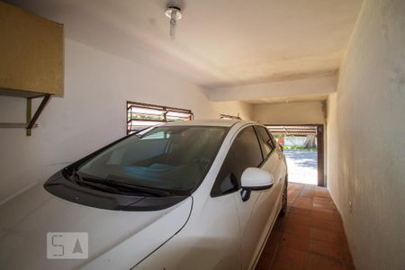 Casa à venda com 300m², 3 quartos e 2 vagasGaragem