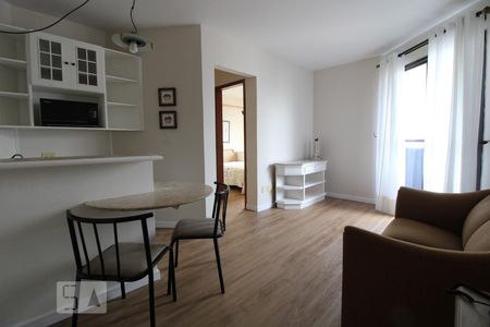 Sala de apartamento para alugar com 1 quarto, 38m² em Brooklin Paulista, São Paulo
