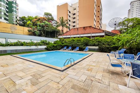 Apartamento para alugar com 100m², 3 quartos e 2 vagasÁrea Comum - Piscina