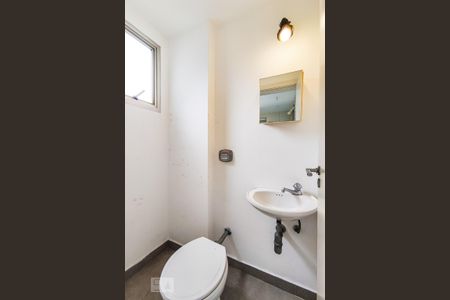 Apartamento para alugar com 100m², 3 quartos e 2 vagasÁrea de Serviço - Banheiro
