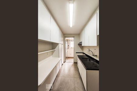 Apartamento para alugar com 100m², 3 quartos e 2 vagasCozinha