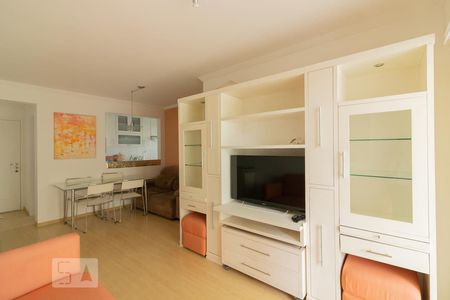 Sala de apartamento para alugar com 2 quartos, 77m² em Indianópolis, São Paulo