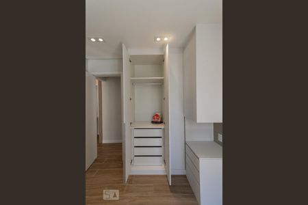 Quarto de apartamento para alugar com 1 quarto, 63m² em Indianópolis, São Paulo