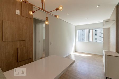 Sala de apartamento para alugar com 1 quarto, 63m² em Indianópolis, São Paulo