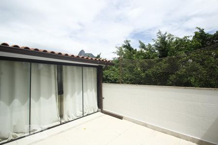 Casa à venda com 206m², 3 quartos e sem vagaTerraço