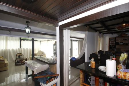 Casa à venda com 206m², 3 quartos e sem vagaCozinha