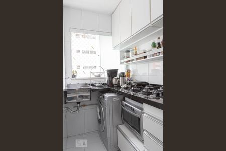 Apartamento à venda com 60m², 2 quartos e 1 vaga Apartamento à venda com 60m², 2 quartos e 1 vagaCozinha