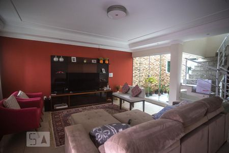 Sala de estar de casa à venda com 3 quartos, 285m² em Nova Petrópolis, São Bernardo do Campo