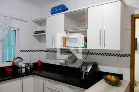 Casa à venda com 170m², 6 quartos e 1 vaga Casa à venda com 170m², 6 quartos e 1 vagaCozinha