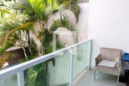 Casa à venda com 170m², 6 quartos e 1 vaga Casa à venda com 170m², 6 quartos e 1 vagavaranda